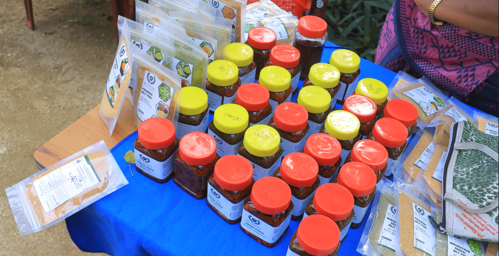 Organic farms avoid toxic inputs, improve soil health, grow clean, sustainable food that supports nature.