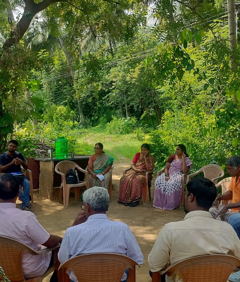 Organic farms avoid toxic inputs, improve soil health, grow clean, sustainable food that supports nature.