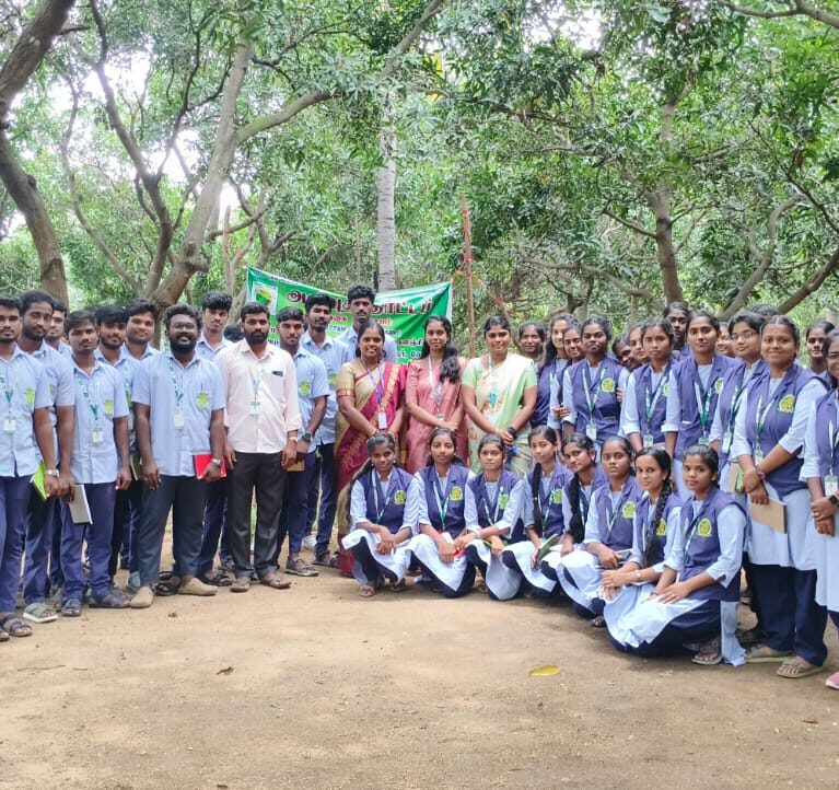 Organic farms avoid toxic inputs, improve soil health, grow clean, sustainable food that supports nature.