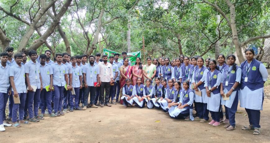 Organic farms avoid toxic inputs, improve soil health, grow clean, sustainable food that supports nature.