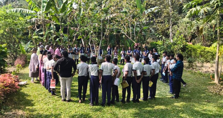 Arivuthottam celebrated National Science Day 2028 with great enthusiasm, welcoming Mathematics Scientist Dr. R. Ramanujam and Tamil Nadu Science Movement District President Mr. M. Siluppan. Students from Little Flower School, Gudiyatham participated in inspiring events, took the Science Day Oath, and interacted with the scientist, making the day a memorable celebration of knowledge and scientific spirit.